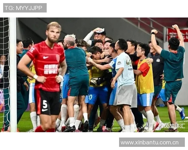 上海海港逆转取胜强势回归 争冠之路再添新动力