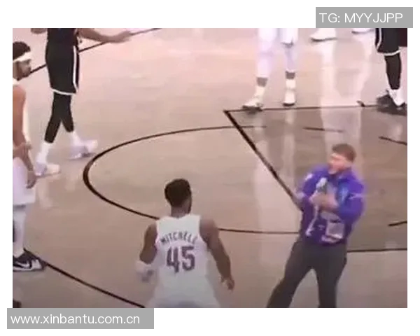 球迷炸锅：米切尔这一行为引热议！